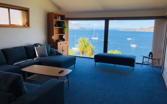 Sullivans Cove Apartments