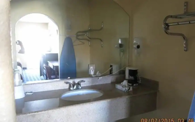 Taylor village inn and suites