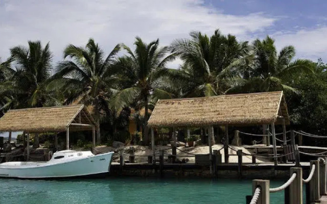 Renaissance Ocean Suites