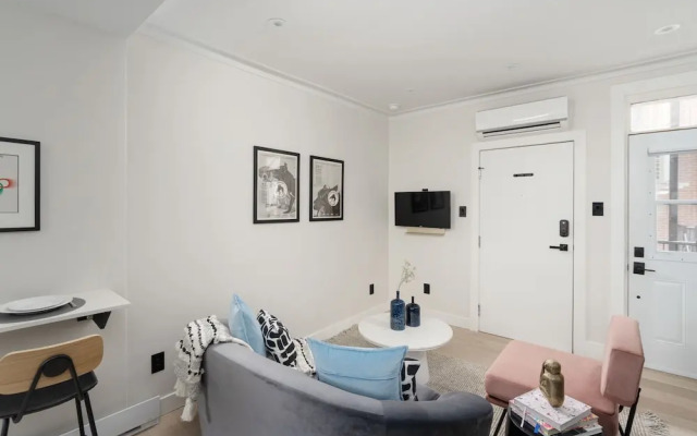 François-Denis Apartments