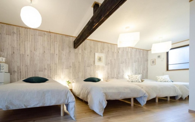 箱館宿 観月-Mizuki-伝統的建築物の宿-最大8名宿泊可能 – Guest Rooms – Hakodate
