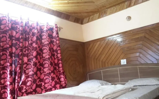 Goroomgo New Payal Mall Road Nainital