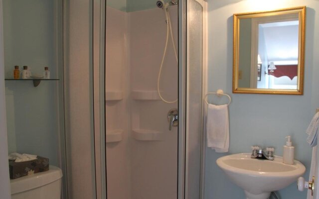 Tulips and Thistle Bed & Breakfast