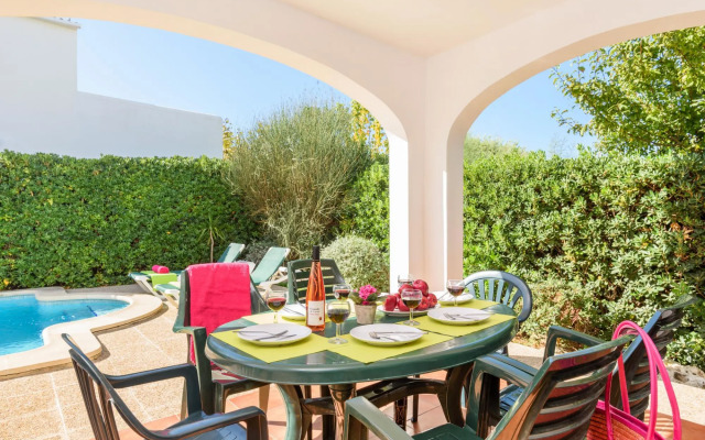 Villa Juanita Blanes