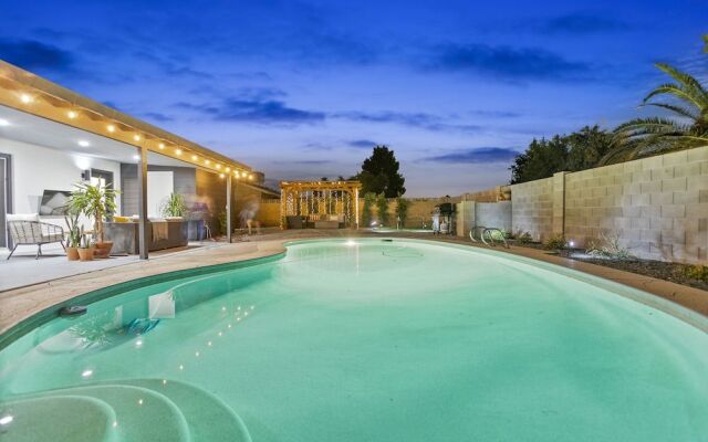 El Descanso in Meyer Park - Heated Pool