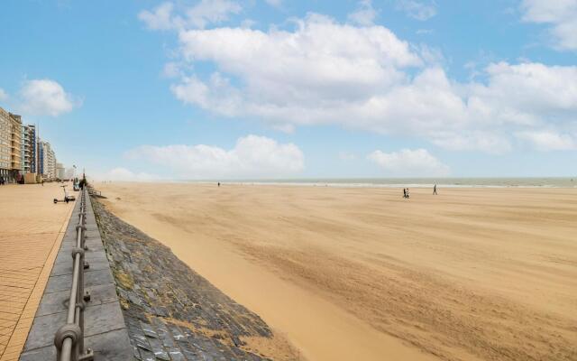 Apartment in Oostende With Balcony