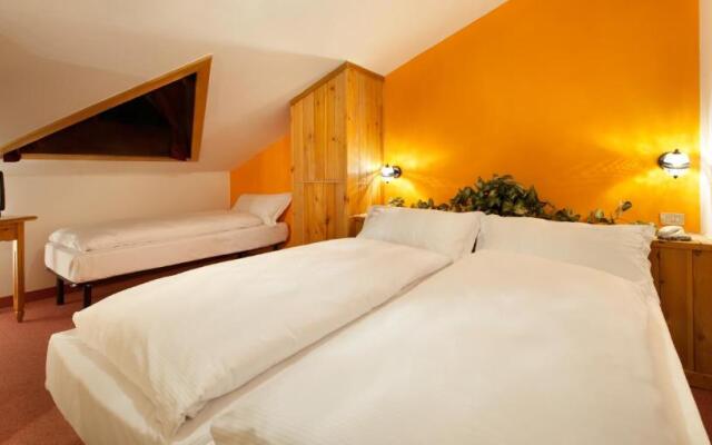 Hotel Teola