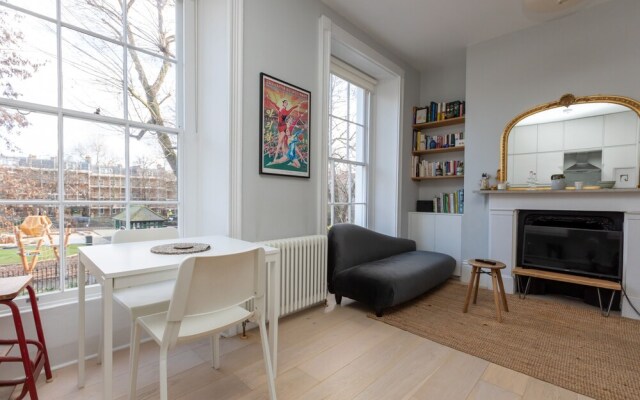 Beautiful and Light 1 Bedroom Flat Near Hackney Central