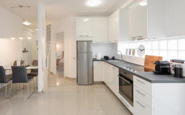 Ace Location | Luxury Building