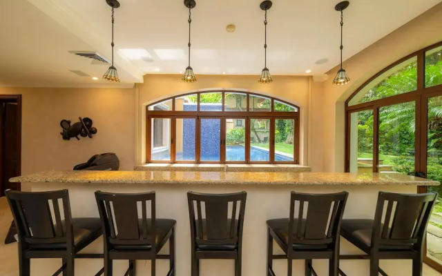 - Casa Zafiro 7 Bedrooms Private Pool