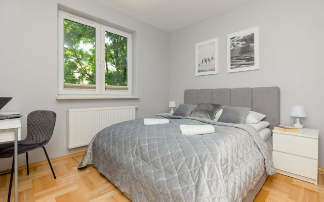 Jana Brożka Apartment Warsaw by Renters