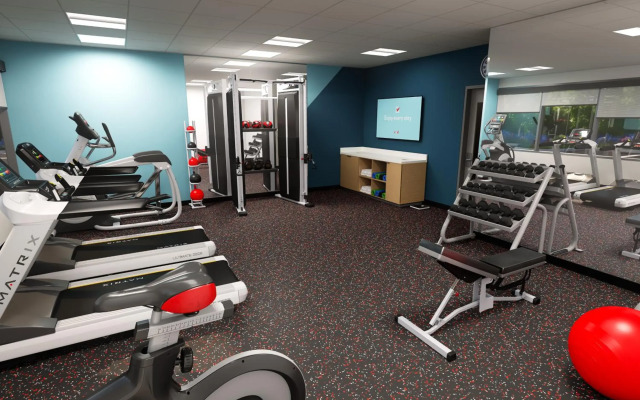 Avid Hotels Orlando International Airport by IHG