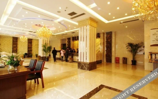 Universal House Haiyi Hotel