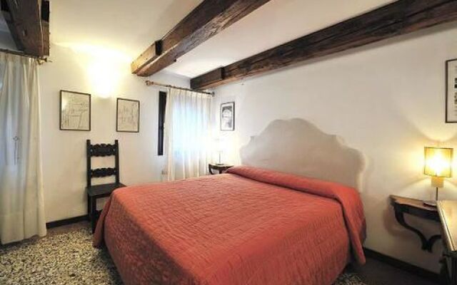 Sleep in Italy - San Polo Apartments