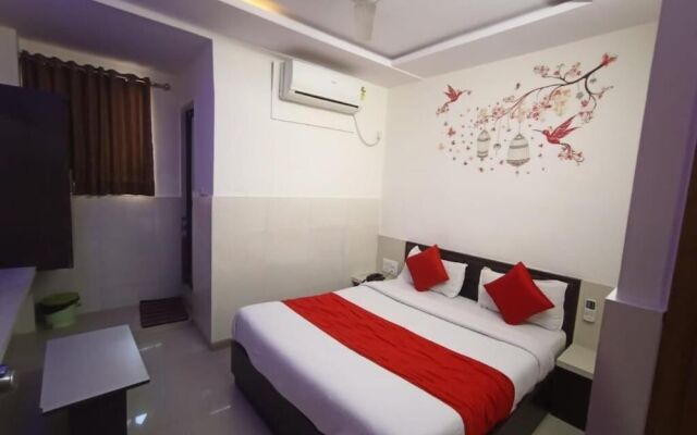 Hotel Gopi Palace