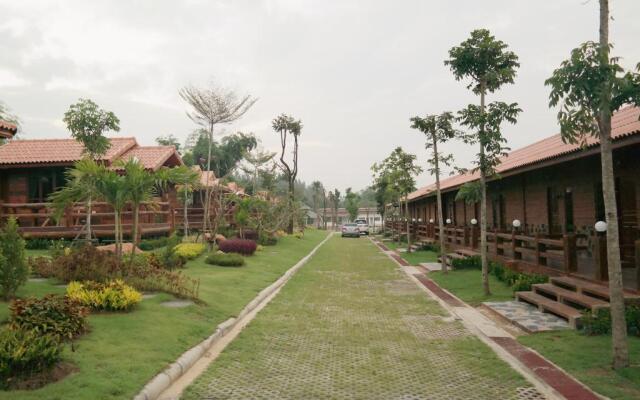 The Canal Garden Resort