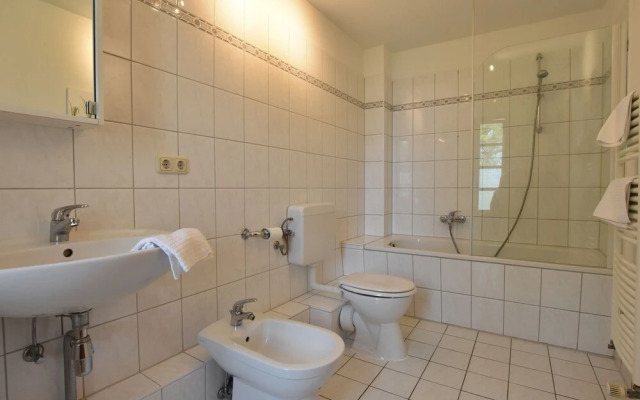 Luxurious Holiday Home in Stove with Waterfront