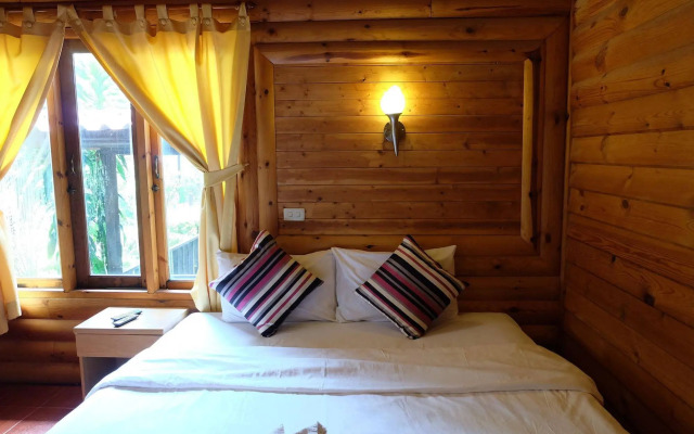 Tonsak Resort