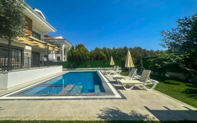 Huge Triplex Villa w Pool and Garden in Fethiye
