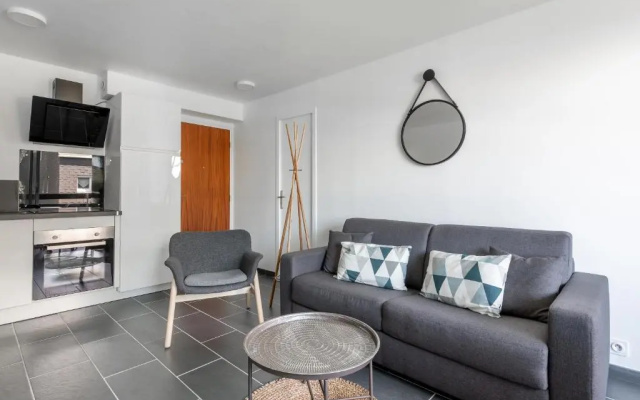 Appt Lumineux - Avec Balcon a 400m de la Plage