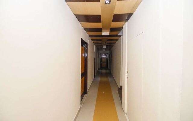 OYO 24006 Hotel Him Regency