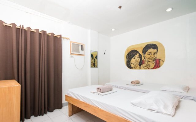 Lokal Hostel