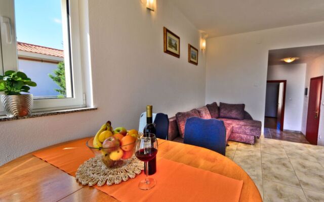 Apartment Golub Karlobag 21069