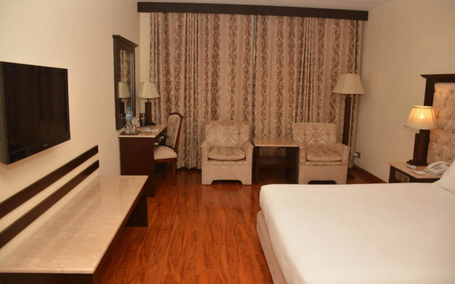 Islamabad Hotel