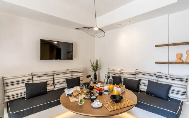 Amer Suites Fira