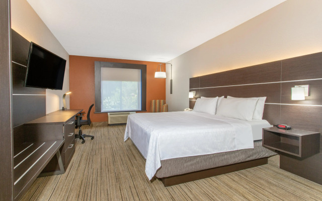 Holiday Inn Express Hotel & Suites Silver Springs - Ocala, an IHG Hotel