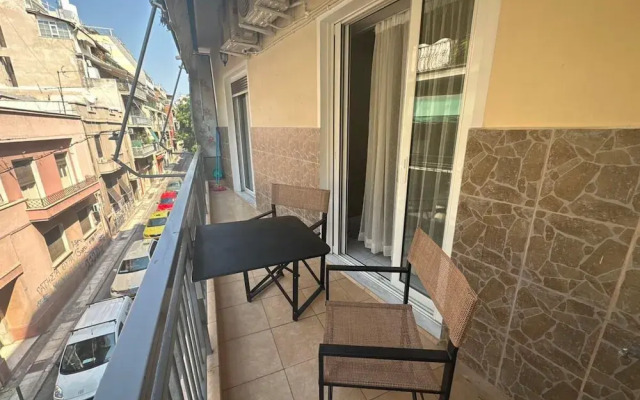 Red Roses Apartment - At083