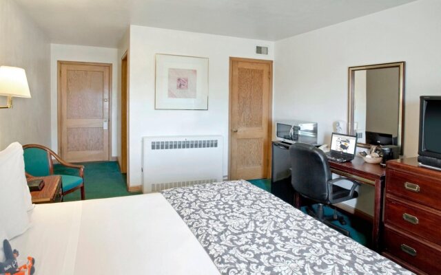 Americas Best Value Inn - Mayflower
