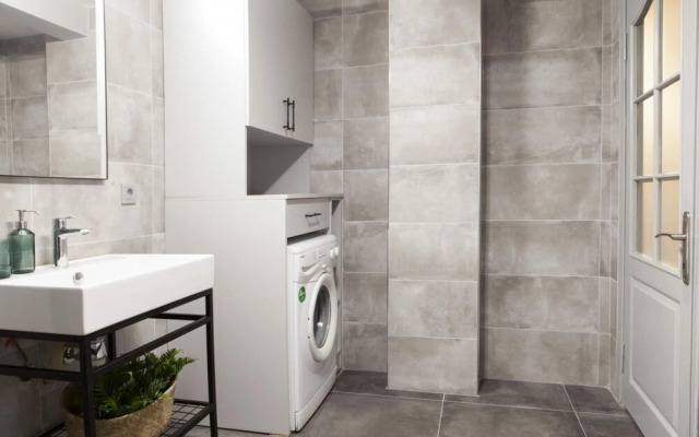 Chic and Central Flat in the Heart of Beyoglu