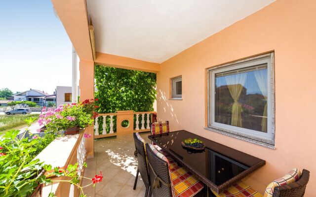 Apartment Dreamy - free parking A2 Nin, Zadar riviera