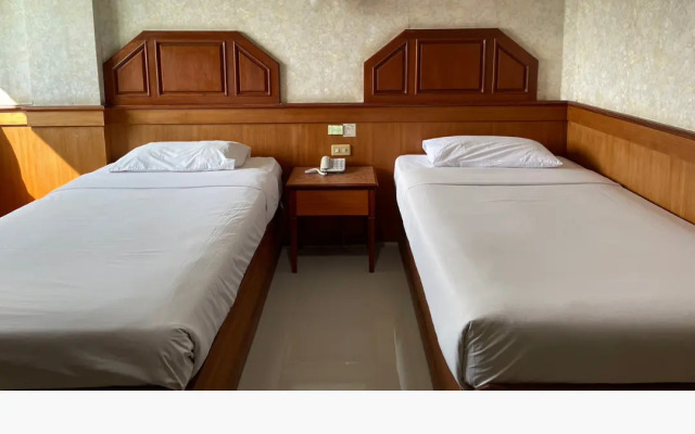 Sakol Grand Palace Hotel