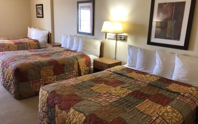 Days Inn Iron Mountain