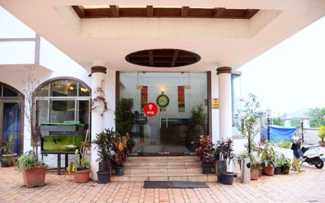 OYO 6066 Revenir Holidays