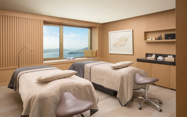 Bürgenstock Hotel & Alpine Spa