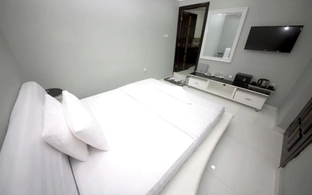 White Fort Hotel