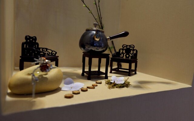 Howard Johnson City of Flower Hotel Kunming