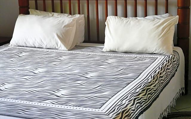 Diani Campsite & Cottages