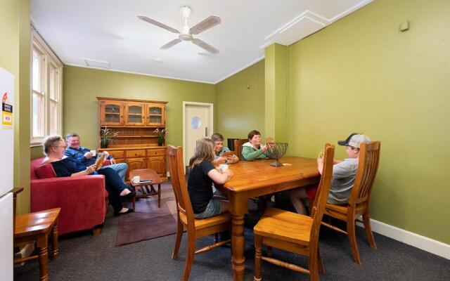 Commercial Travellers House