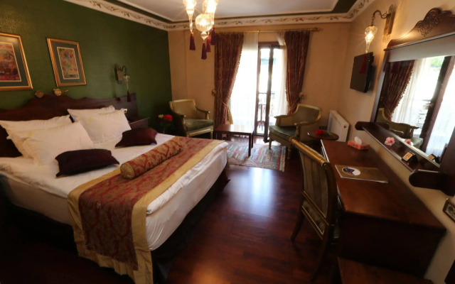 Rose Garden Suites