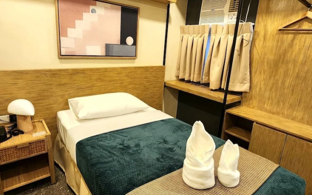 Prince Express Inn