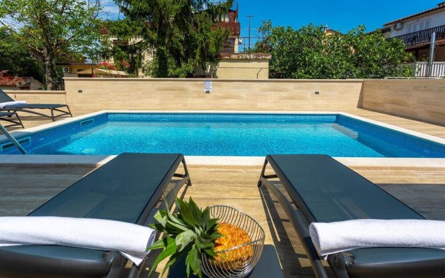 Stunning Apartment in Malinska With Outdoor Swimming Pool, Wifi and Swimming Pool