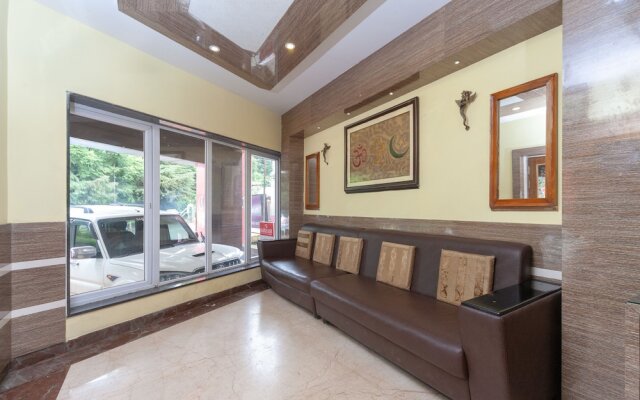 OYO 7987 Hotel Carnation