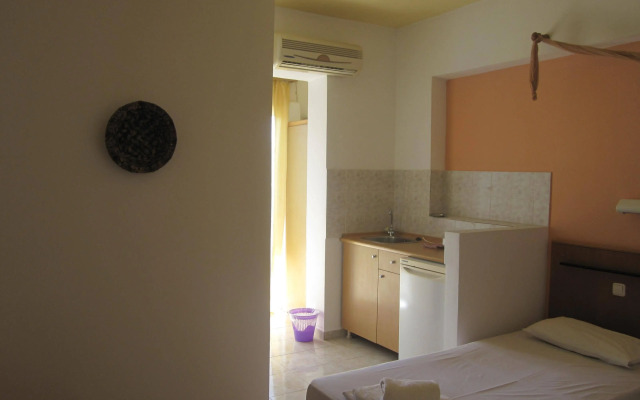 Vickys Studios Faliraki
