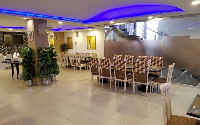 Hotel Royal
