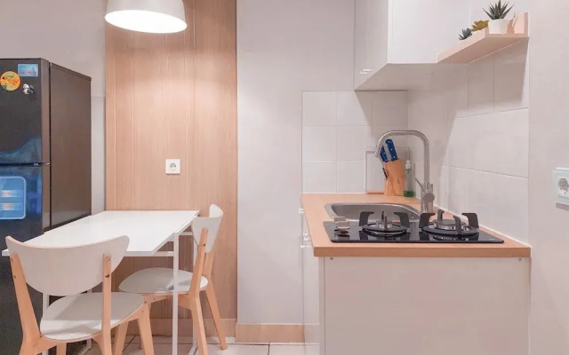Comfort Living 2Br Apartment At M-Town Residence