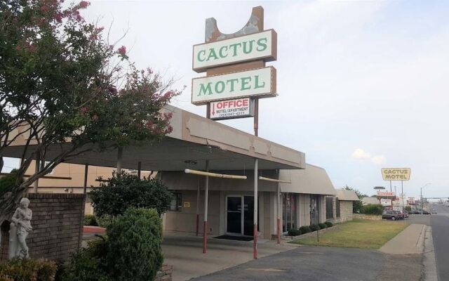 Cactus Inn and Suites